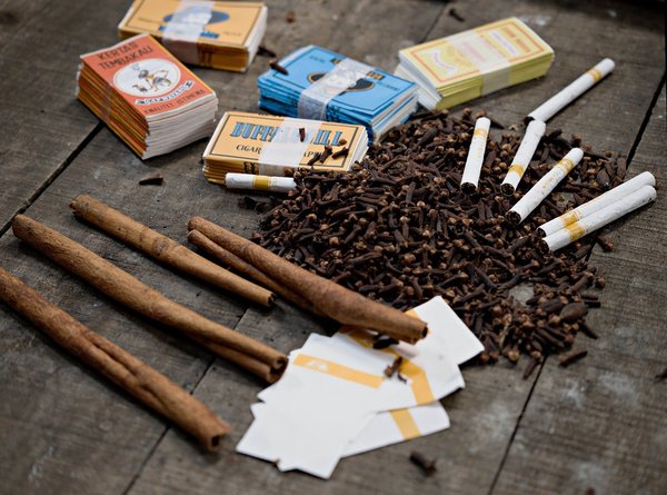 How Effective Is Peer Support in Sustaining Smoking Cessation Among Adults?